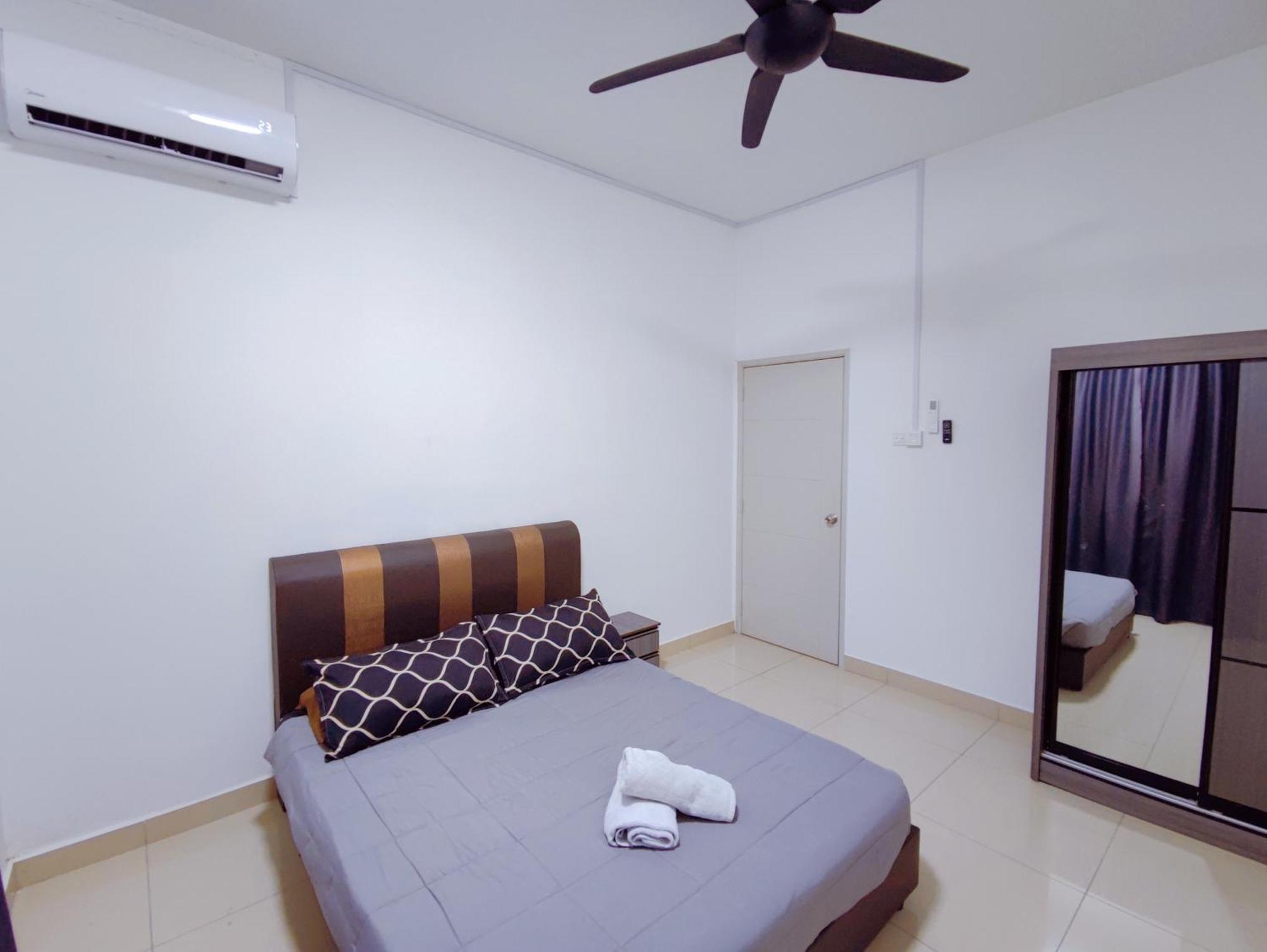 Spacious Family House At Desaru Harmonia 2 Exterior photo